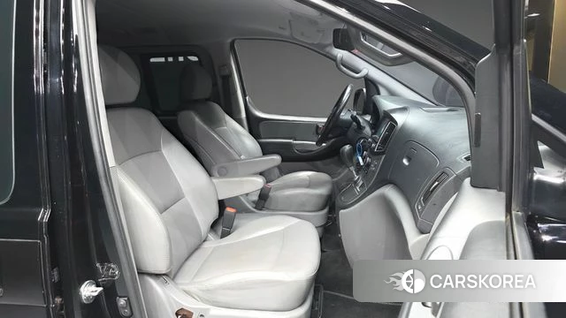 Hyundai The New Grand Starex 2019 Черный из Кореи, фото 2