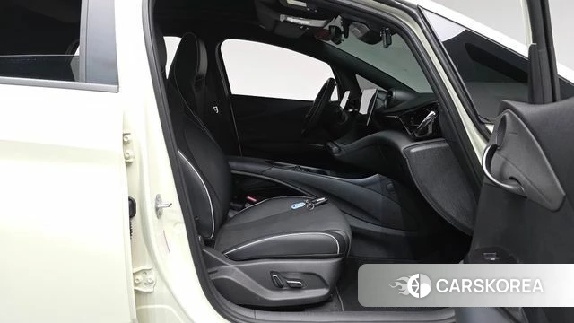BYD Dolphin 2026 Жемчужный цвет из Кореи, фото 2