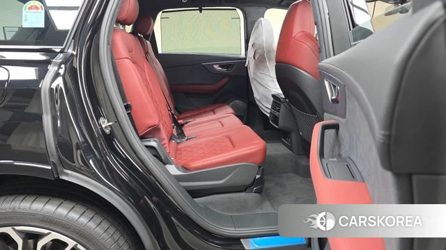 Audi SQ7 (4M) 2026 Черный из Кореи, фото 2