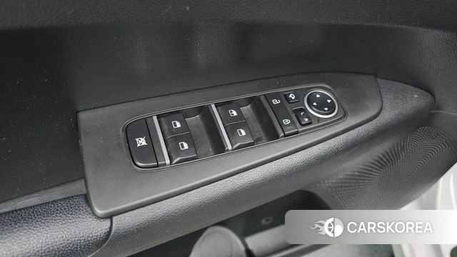 Kia The New K3 2nd generation 2023 Белый из Кореи, фото 2