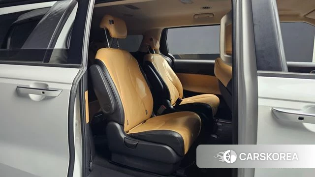 Kia Carnival 4th generation 2023 Белый из Кореи, фото 2