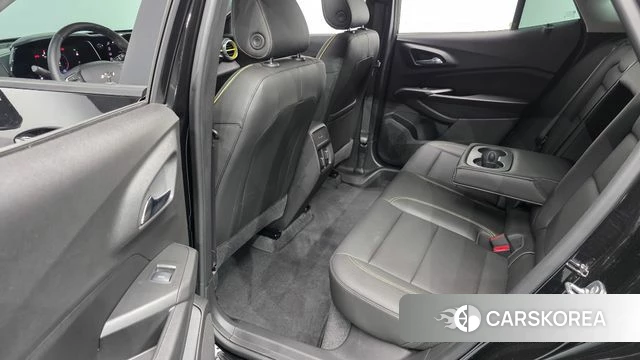 Chevrolet (GM Daewoo) Trax Crossover 2024 Черный из Кореи, фото 2