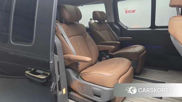 Hyundai Staria 2024 Черный из Кореи, фото 2