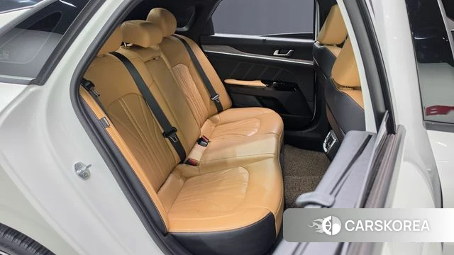 Kia K5 3rd generation 2021 Белый из Кореи, фото 2