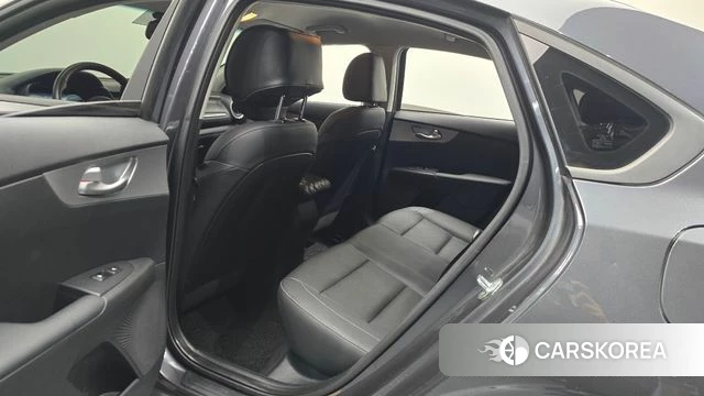 Kia The New K3 2nd generation 2022 Серый из Кореи, фото 2