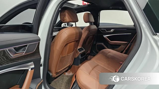 Audi A6 (C8) 2021 Белый из Кореи, фото 2