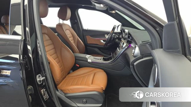 Mercedes-Benz GLC-Class X253 2022 Черный из Кореи, фото 2