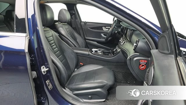 Mercedes-Benz E-Class W213 2019 Синий из Кореи, фото 2