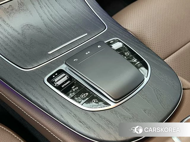 Mercedes-Benz E-Class 2022 Черный из Китая, фото 2