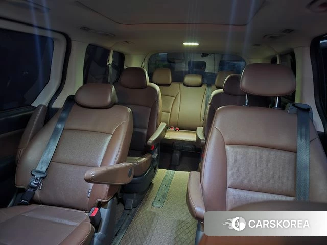 Hyundai The New Grand Starex 2018 Коричневый из Кореи, фото 2