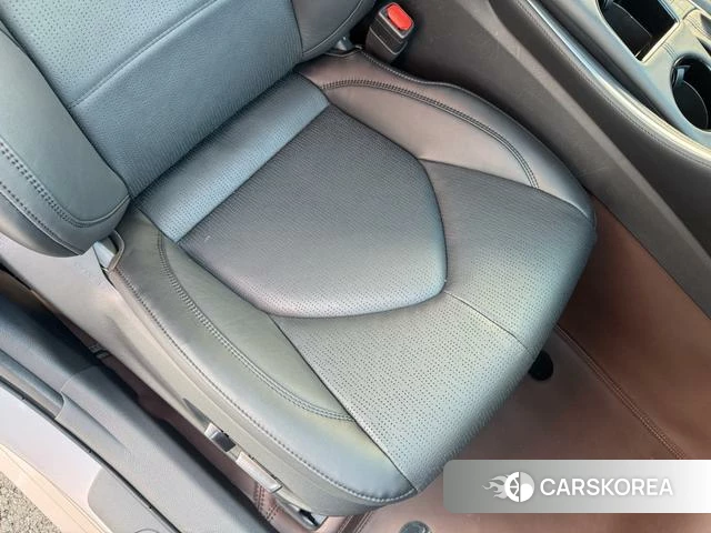 Toyota Avalon 2022 Серебристо-серый из Китая, фото 2