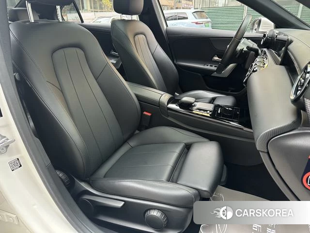 Mercedes-Benz A-Class 2021 Белый из Китая, фото 2