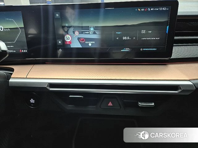 Ssangyong Torres EVX 2023 Серебристо-серый из Кореи, фото 2