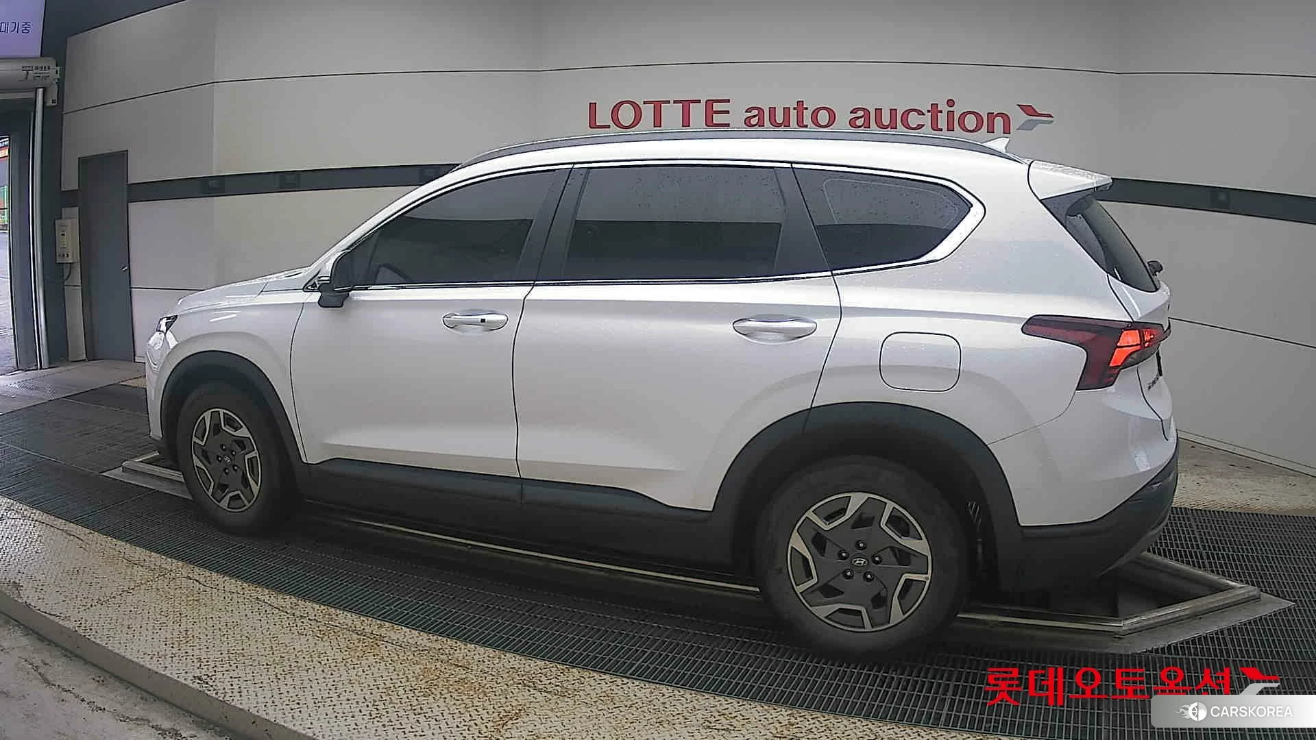 Hyundai Santa Fe Hybrid 2022 Белый из Кореи, фото 2