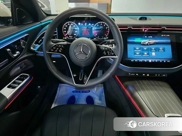 Mercedes-Benz E-Class W214 2024 Белый из Кореи, фото 2