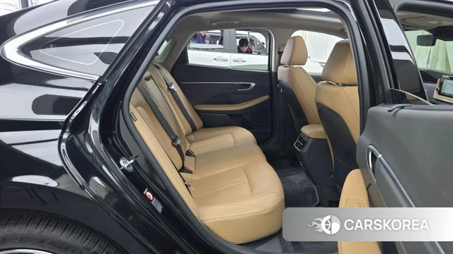 Hyundai Sonata (DN8) 2021 Черный из Кореи, фото 2