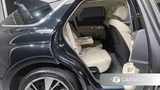 Genesis GV70 2023 Черный из Кореи, фото 2