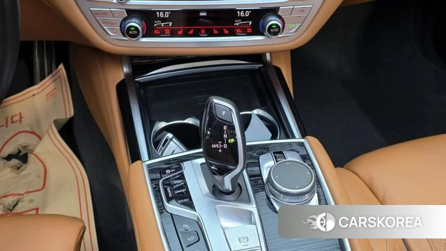 BMW 7 Series (G11) 2021 Белый из Кореи, фото 2