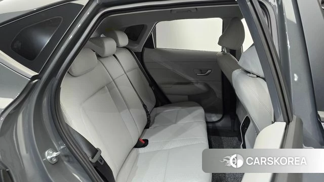 Hyundai Kona (SX2) 2026 Серый из Кореи, фото 2