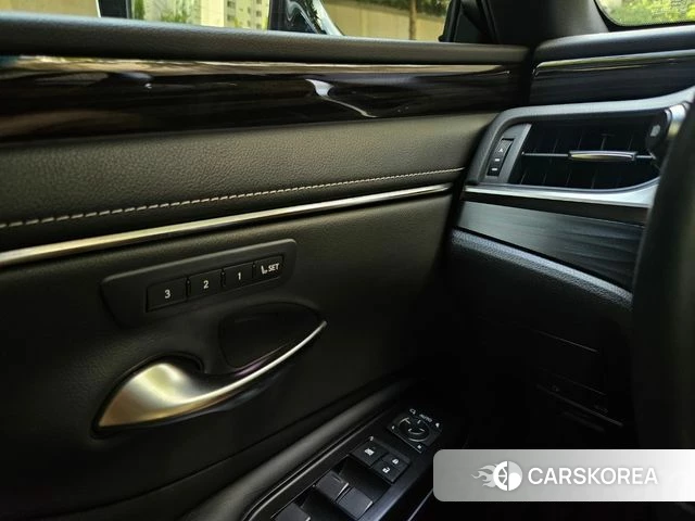 Lexus ES300h 7th generation 2019 Белый из Кореи, фото 2