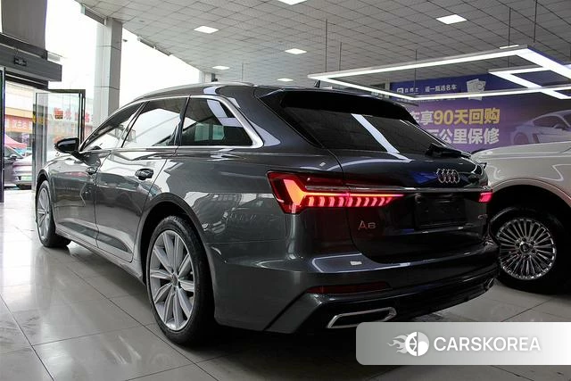 Audi A6 2020 Темно-серый из Китая, фото 2