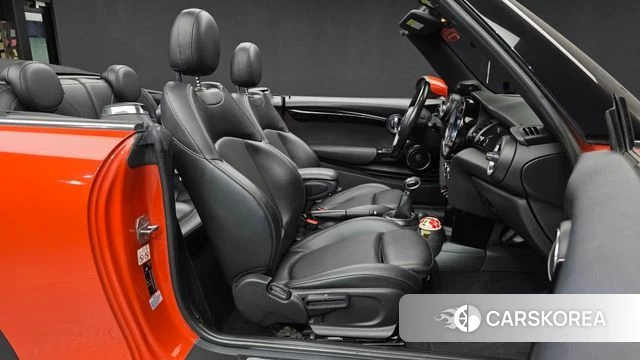 Mini Cooper Convertible 2019 Оранжевый из Кореи, фото 2