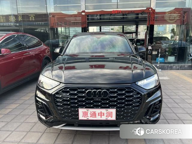 Audi Q5L 2022 Черный из Китая, фото 2