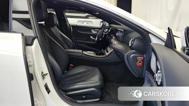 Mercedes-Benz CLS-Class C257 2023 Белый из Кореи, фото 2