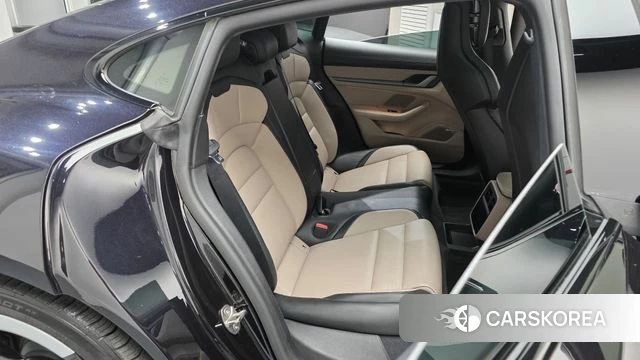 Porsche Taycan 2025 Черный из Кореи, фото 2