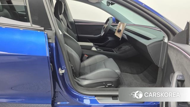 Tesla Model 3 2024 Синий из Кореи, фото 2