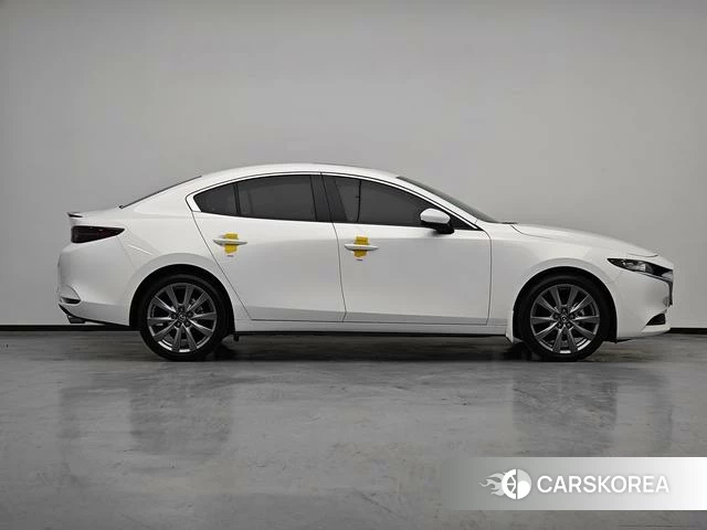 Mazda 3 2024 Белый из Китая, фото 2