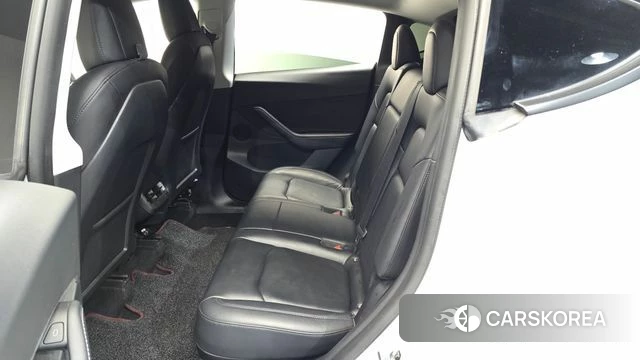 Tesla Model Y 2022 Белый из Кореи, фото 2