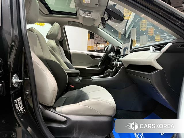 Toyota Wildlander 2021 Черный из Китая, фото 2