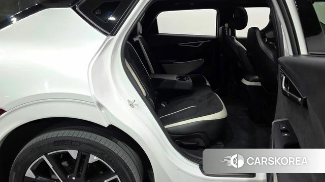 Kia The New EV6 2024 Белый из Кореи, фото 2
