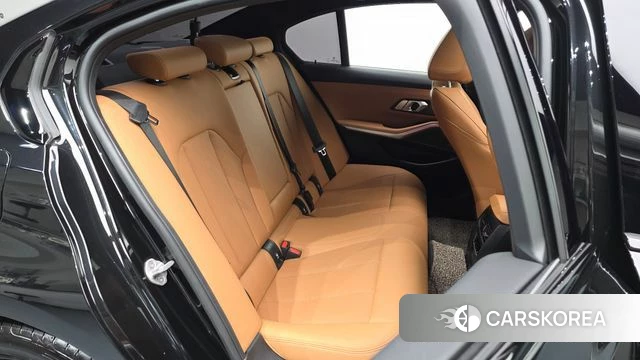 BMW 3 Series (G20) 2025 Черный из Кореи, фото 2
