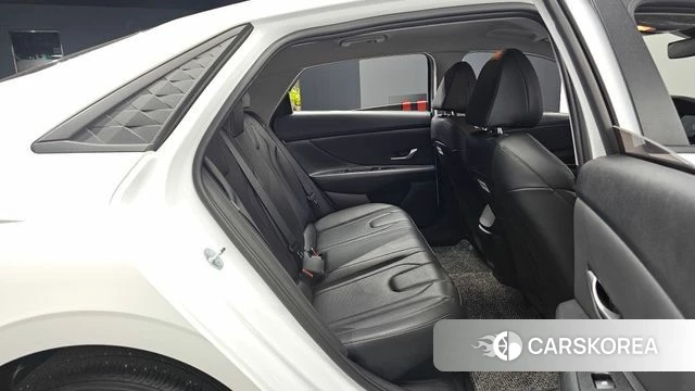 Hyundai The New Avante Hybrid (CN7) 2025 Белый из Кореи, фото 2