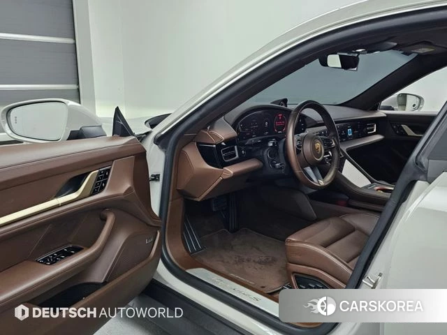 Porsche Taycan 2021 Серебристо-серый из Кореи, фото 2