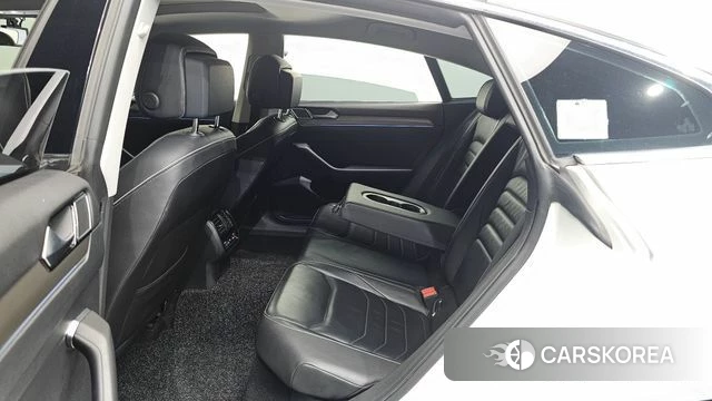 Volkswagen Arteon 2020 Белый из Кореи, фото 2