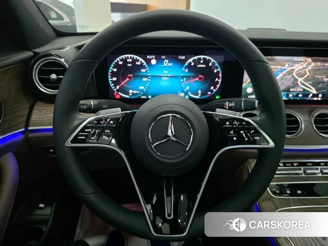 Mercedes-Benz E-Class W213 2022 Серый из Кореи, фото 2