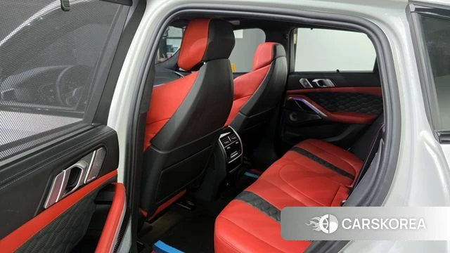 BMW X6M (G06) 2023 Белый из Кореи, фото 2