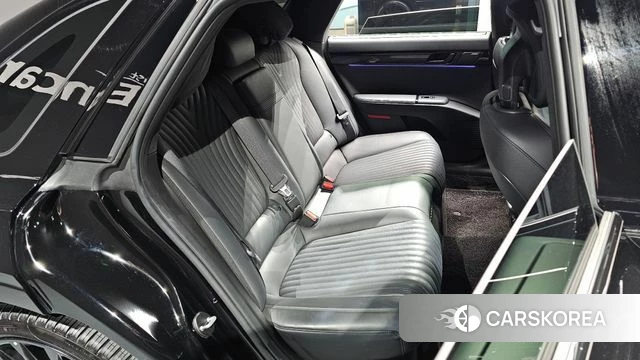 Hyundai Grandeur Hybrid (GN7) 2024 Черный из Кореи, фото 2