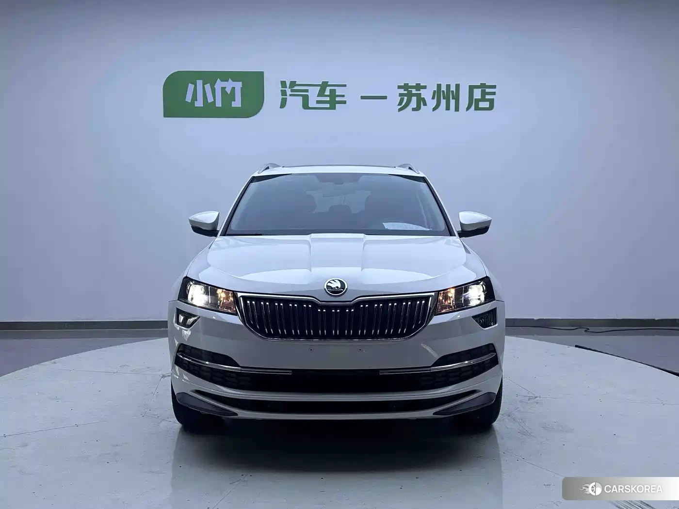 Skoda Karoq 2022 Белый из Китая, фото 2