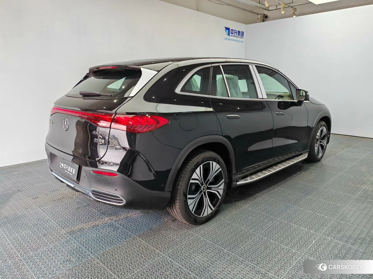 Mercedes-Benz EQE 2024 Черный из Китая, фото 2