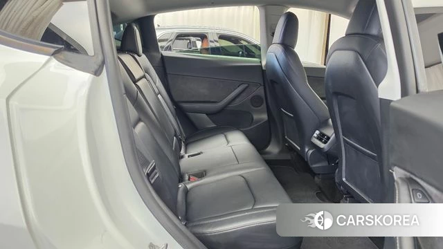 Tesla Model Y 2022 Белый из Кореи, фото 2