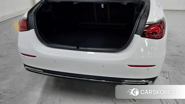 Mercedes-Benz E-Class W214 2025 Белый из Кореи, фото 2