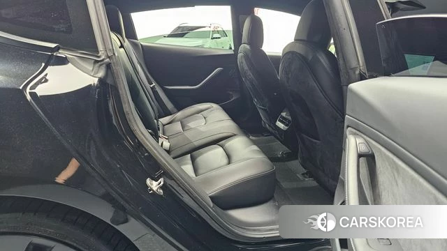 Tesla Model 3 2021 Черный из Кореи, фото 2