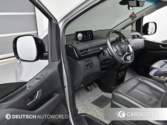 Hyundai Staria 2022 Серебряный из Кореи, фото 2