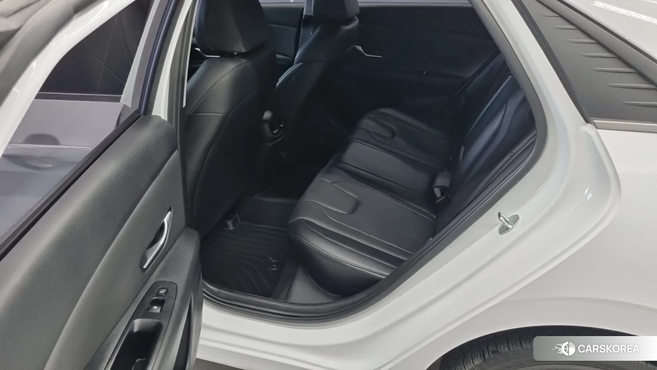Hyundai Avante (CN7) 2022 Белый из Кореи, фото 2
