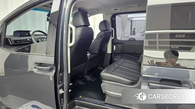 Hyundai Staria 2022 Серый из Кореи, фото 3