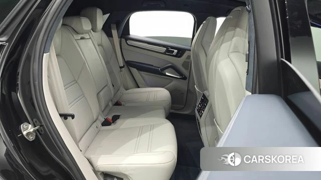 Porsche Cayenne (PO536) 2023 Черный из Кореи, фото 2